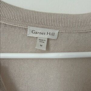 Garnet Hill Women's v neck collared Sweater in light tan